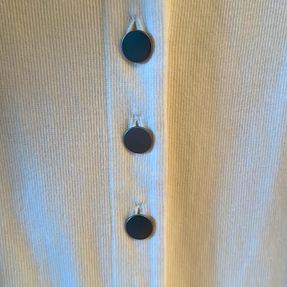 Rafaella White Button-Up Sweater - Picture 4 of 7